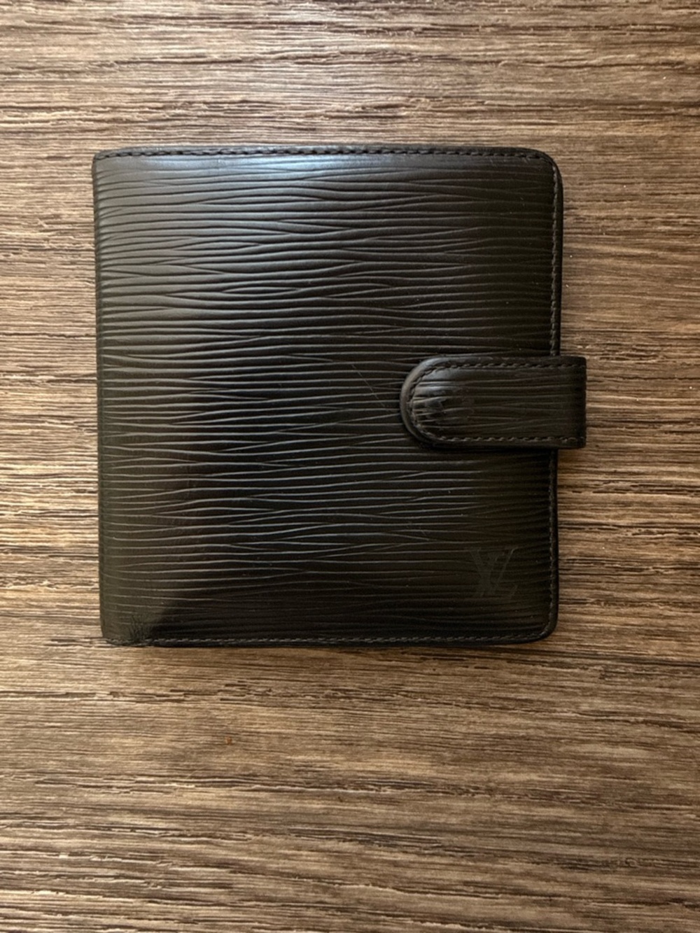 Authentic Louis Vuitton Black Epi Leather Snap Wallet (Made in France)